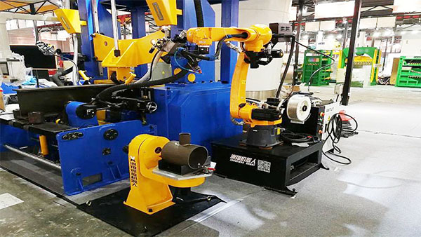 焊接机器人—柔性自动化生产